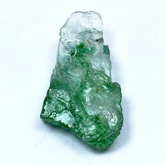 🌟  11.30Cts. Natural Green Zambian Emerald Uncut Raw Gemstone Rough Specimen - Picture 1 of 6
